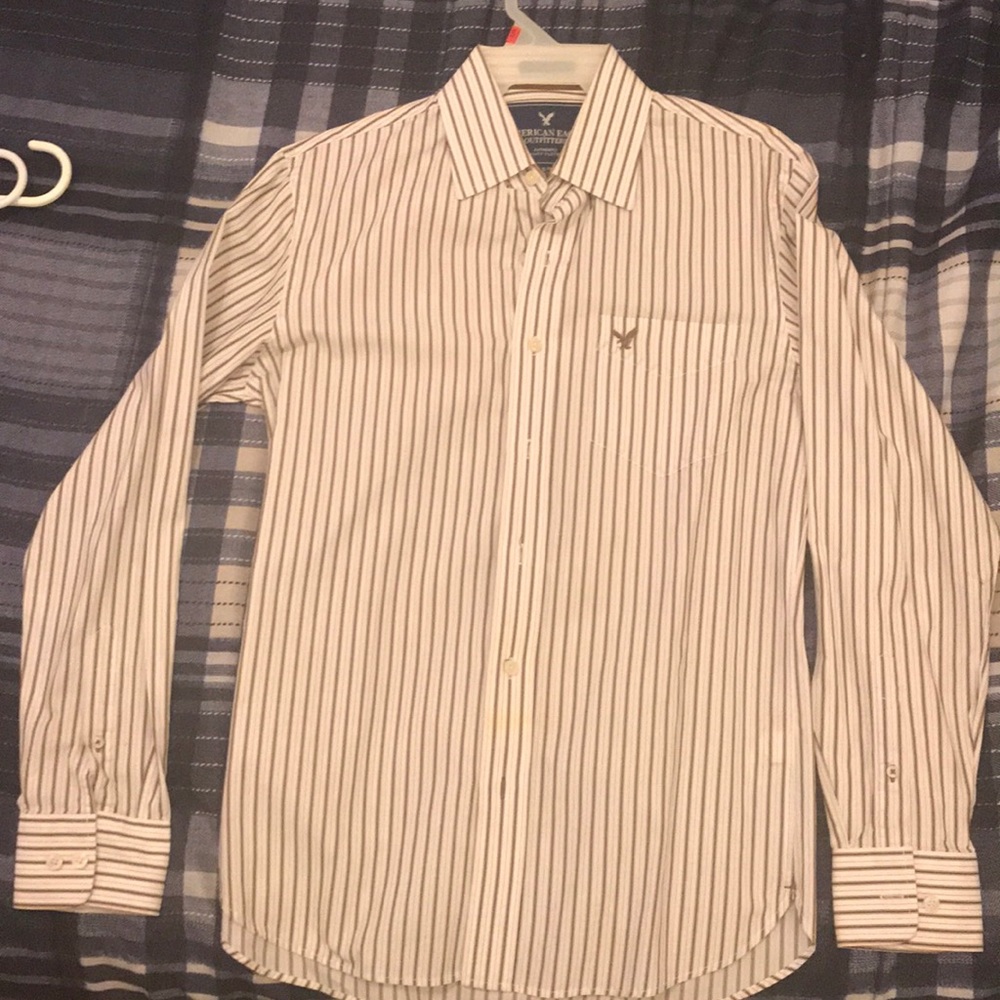 AE button up